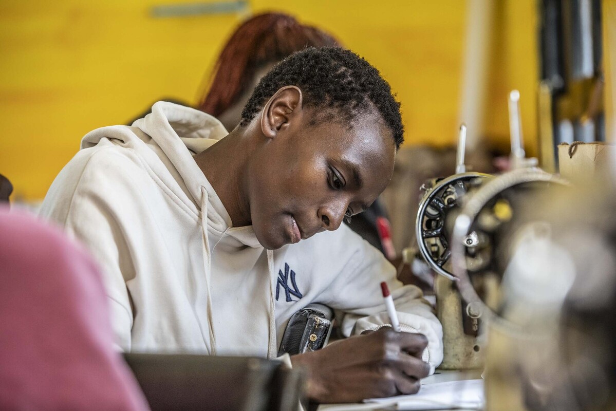 RS1637_Bridgette Aura_MCP_7761_scr