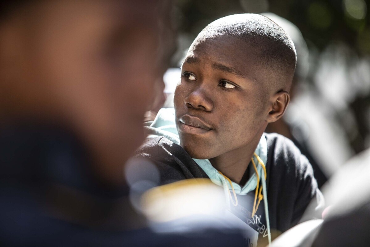 RS1544__MCP_6383_scr